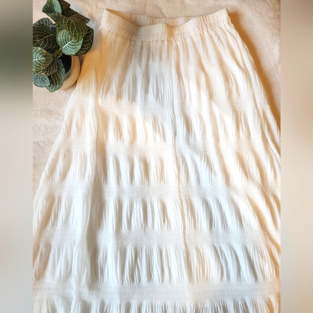 White linen skirt